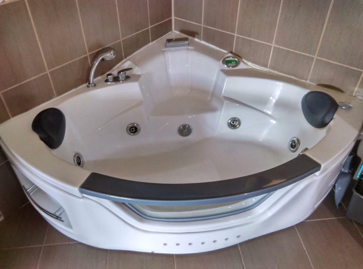 Apartman pod Kalváriou - rodinný dom Banská Štiavnica Esterno foto
